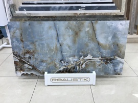 Magic Ice Realistik