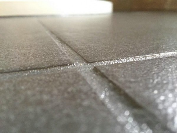 Затирка швов керамогранита