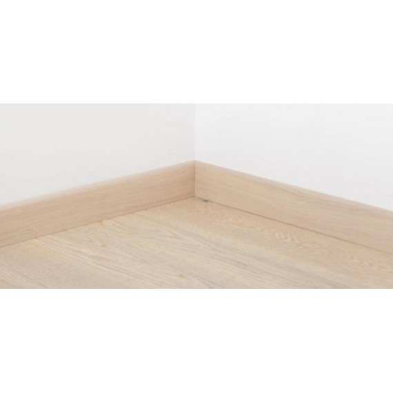 Плинтус Плинтус массивный OAK спорт 84х27х2350