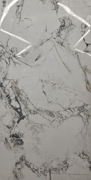 Invisible Modern Tile