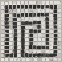 fMAQ Angolo Greca Statuario Grafite Mosaico 20*20